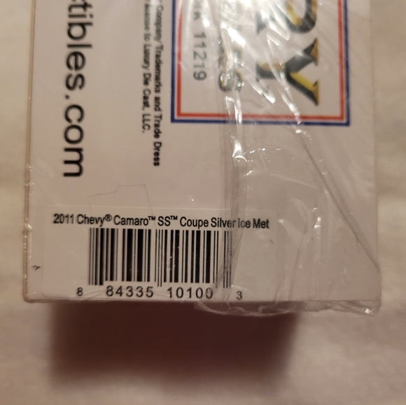 2011 Chevy Camaro collectible - Picture 3 of 4